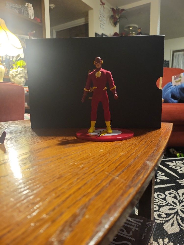 Mezco Flash
