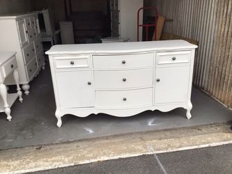 Buffet or entryway table
