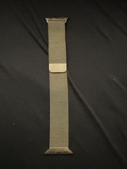 41 mm Gold Milanese Loop band