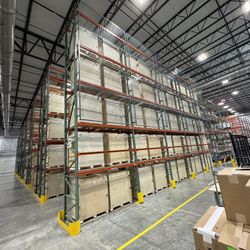 Industrial Pallet Racks Shelving Wire Mesh Decking Uprights Beams Pallet Racking Forklifts