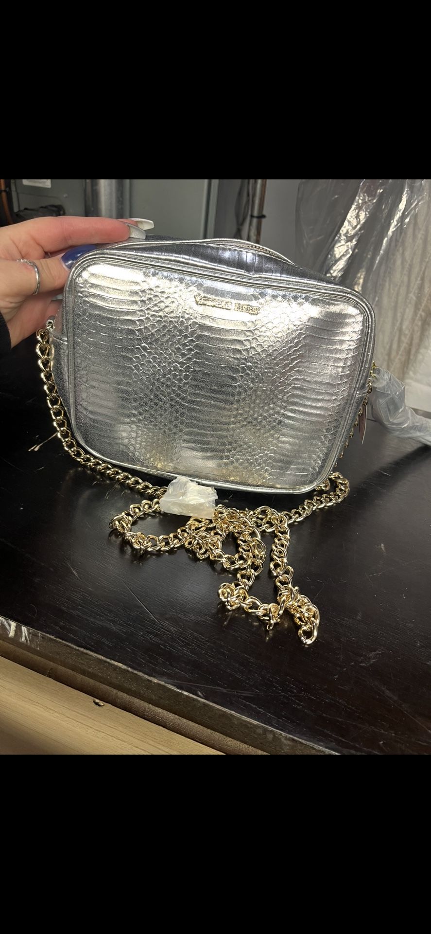 Beauty Bags And Purses