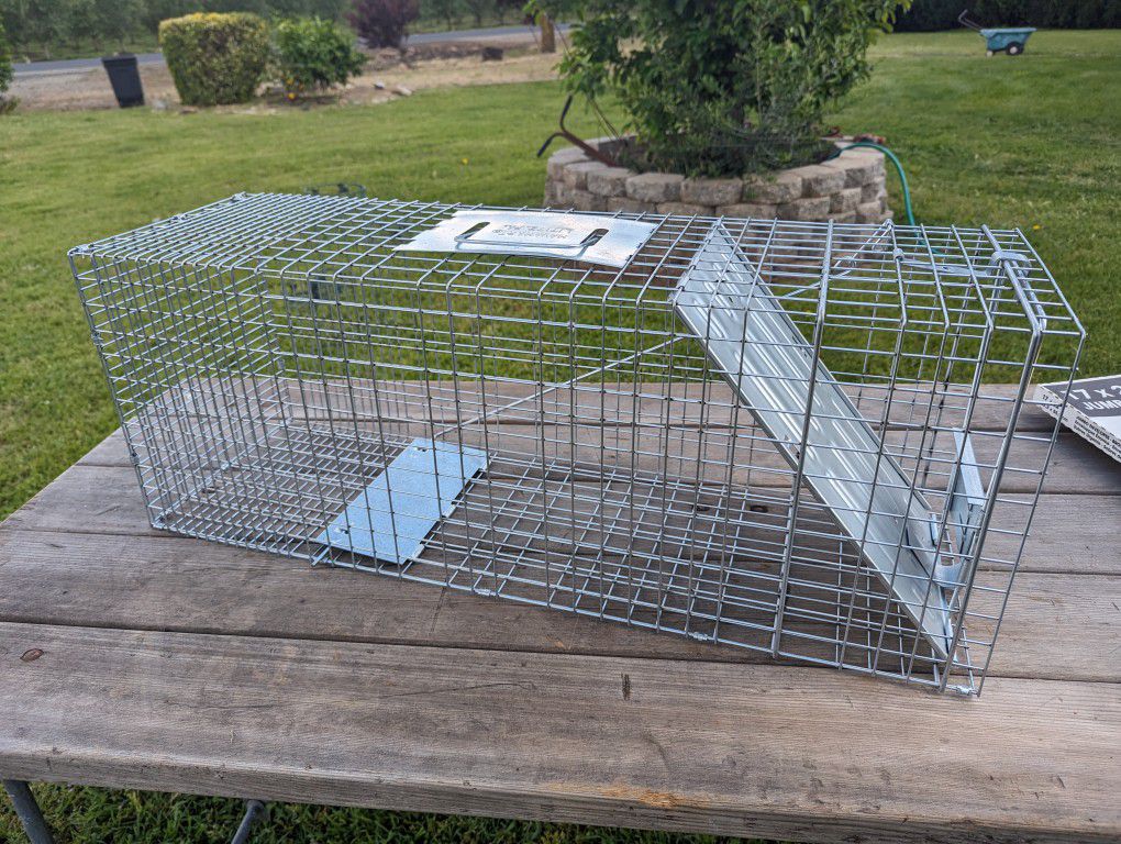 Havahart Animal Live Trap – Safe & Humane Trapping for Squirrels, Rabbits, and More
