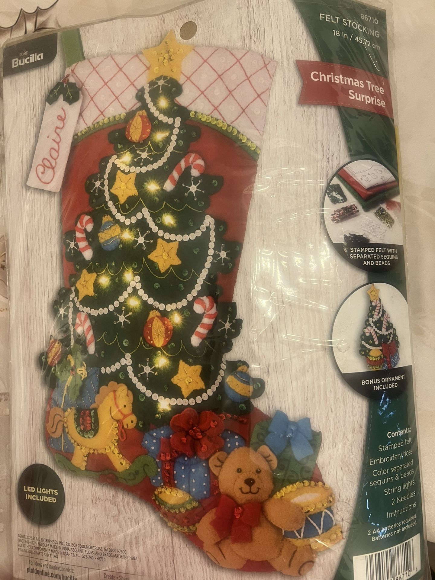 Bucilla, Christmas Tree Surprise