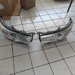 Toyota hilander per of headlight right en left 2014 2015 2016 2017