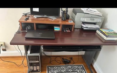 Computer table
