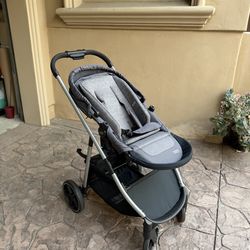 Britax Willow Grove Travel System - Like New