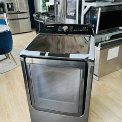Samsung - 7.4 Cu. Ft. Gas Dryer with Steam and Sensor Dry - Black stainless steel 08U
