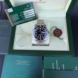 BRAND NEW STICKERED 2010 Rolex Submariner Date BLACK Ceramic 40mm 116610LN BOX and PAPERS
