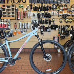 Cannondale Mountain Bike - Mint Color