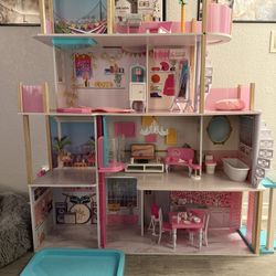 Toddler Girls Dollhouse