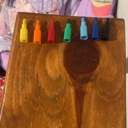 Crayons comes with seven different colors altogether