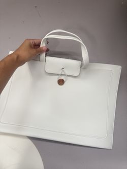 15 Inch Laptop Bag – White with Wooden Button, New