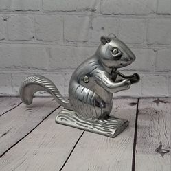 Nutcracker Squirrel Vintage 