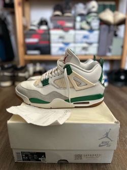 Jordan 4 SB pine green size 12