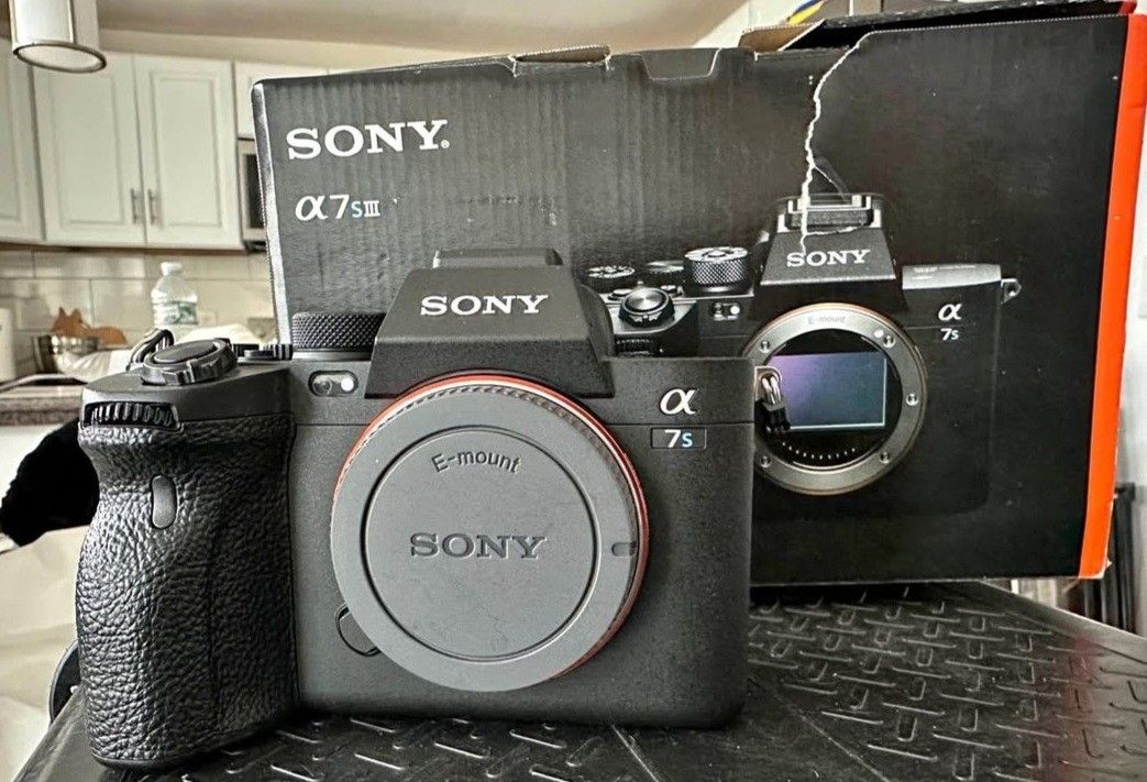 Sony A7s III Mirrorless Full Frame Camera With Box