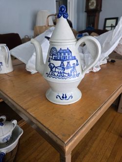 Provincial Blue by Metlox Poppytrail Vernon Coffee Pot Blue Farm Scene