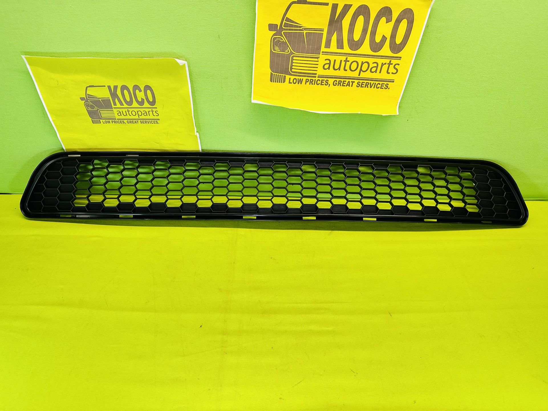 2011 - 2017 Toyota Sienna SE TY New Front Lower Bumper Grille Honeycomb Design