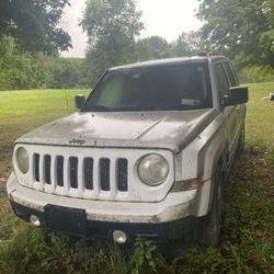 FREE JEEP PATRIOT !!!!!