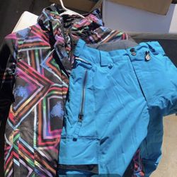 Kids snow clothes