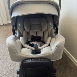 Nuna Pippa Infant Car seat 