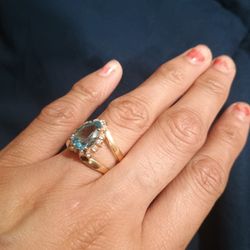 14k Gold Ring With Diamonds And Agua Marine 