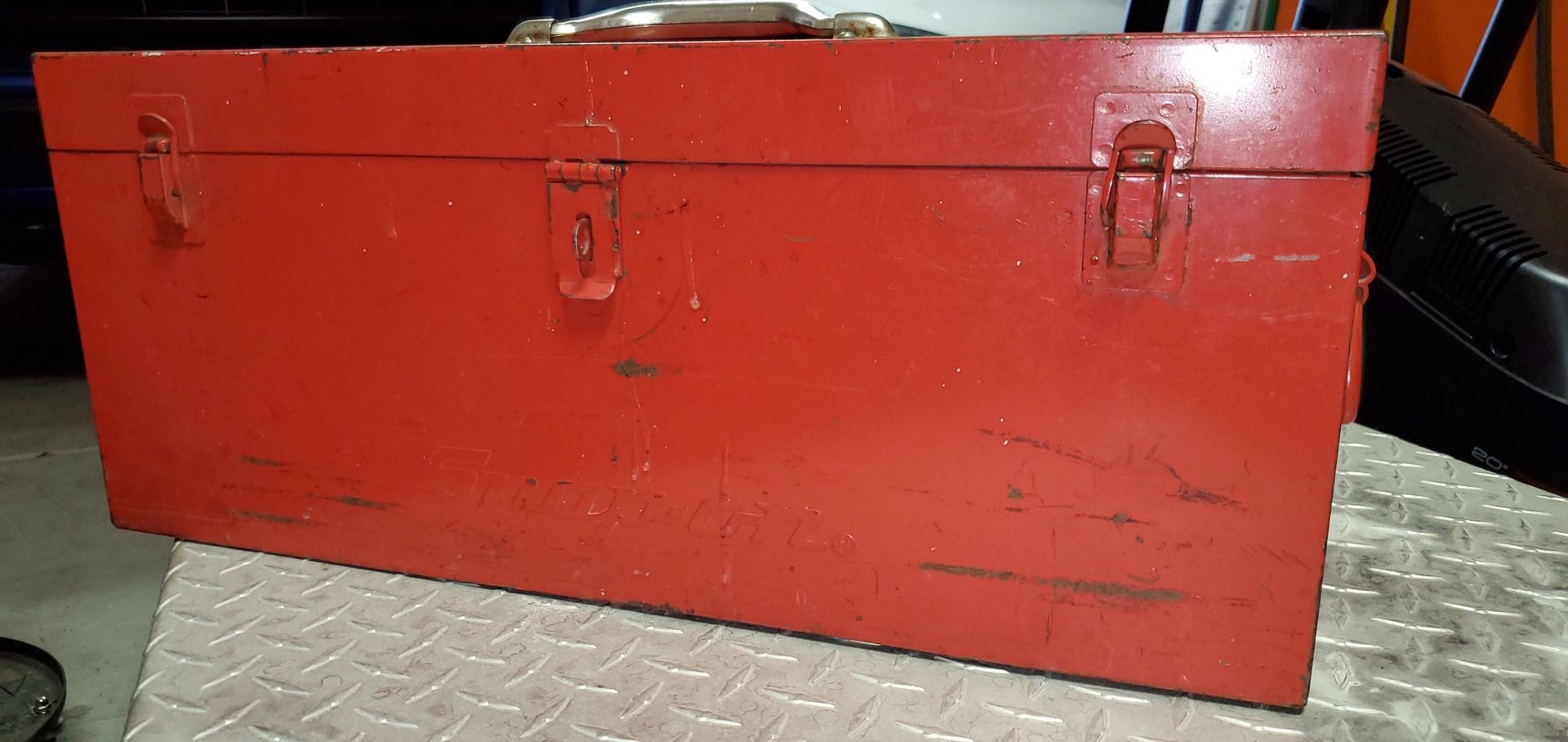 Snap-on metal tool box