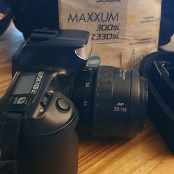 Minolta 35mm Camera