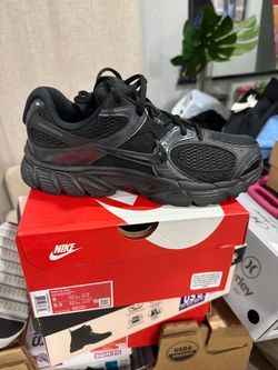 Nike V5 RNA Triple Black Sneakers
