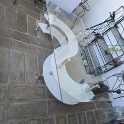 Raymour & Flanigan Coffee Table 