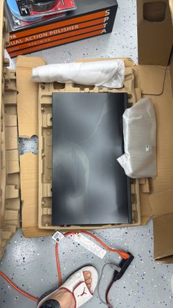 Dell Monitor 24” -