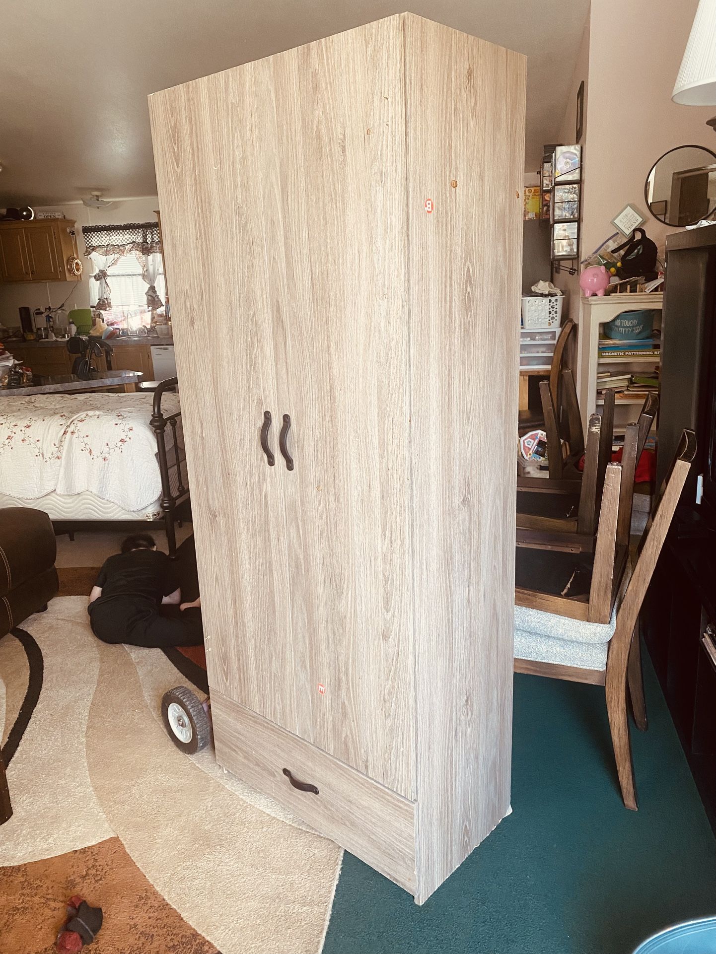 ⭐️⭐️⭐️$$140- (firm on price) Beautiful grey (color gres no cafe) (it looks light brown in the pictures, but it is actually gray ) shelf (it is used s