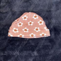 NEW Baby hat, fits up to 3 month olds