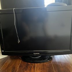 Panasonic 32” TV