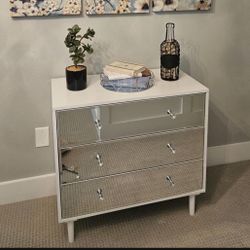 3 Chest of Drawers for Bedroom Wood, White Mirrored Dresser 3 Drawer for Bedroom, Small Modern Dresser for Closet Living Room (White