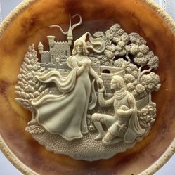 Vintage Decorative Plate Lancelot and Guinevere Carl Romanelli Numbered, Signed,Certified,Original box Onyx Renaissance Medieval Great as a wall decor