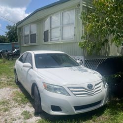 Toyota Camry 2011