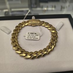 14k Gold Cuban Link Breaclte 14.5 Grams Layaway Available 20%dwon If You Interested Please Make Sure You Ask For Maribel Thank You 