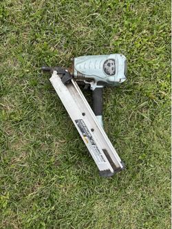 Metabo HPT 3-1/2-in 30-Degree Pneumatic Framing Nailer