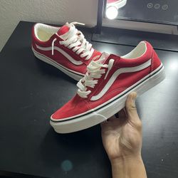 Red Vans Old Skool Men’s 8.5