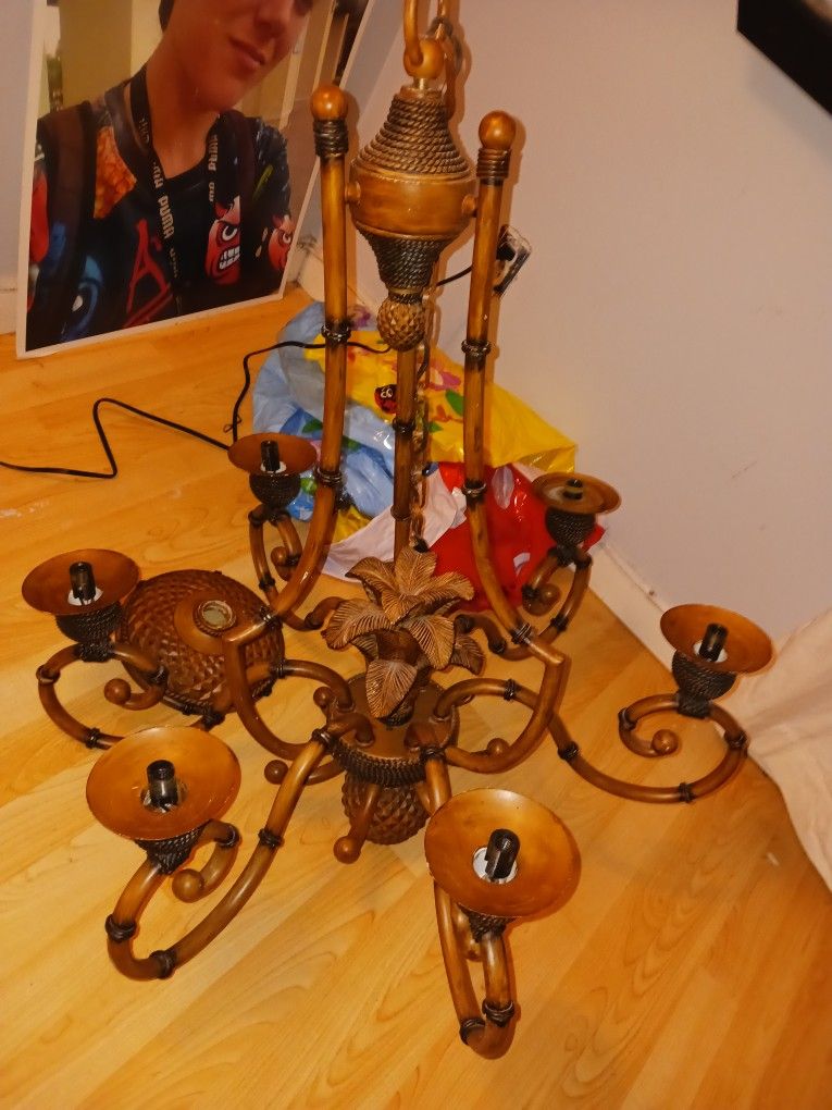 EX LARG TOMMY BAHAMA CHANDLIER 6 LITES LIGHT BULBS INCLUDED 40 FIRM