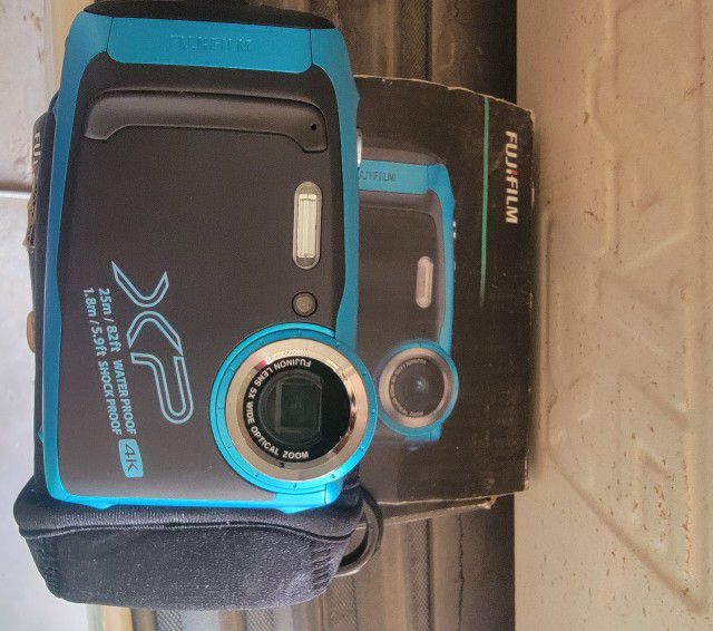 Fujifilm Xp140  Waterproof Camera
