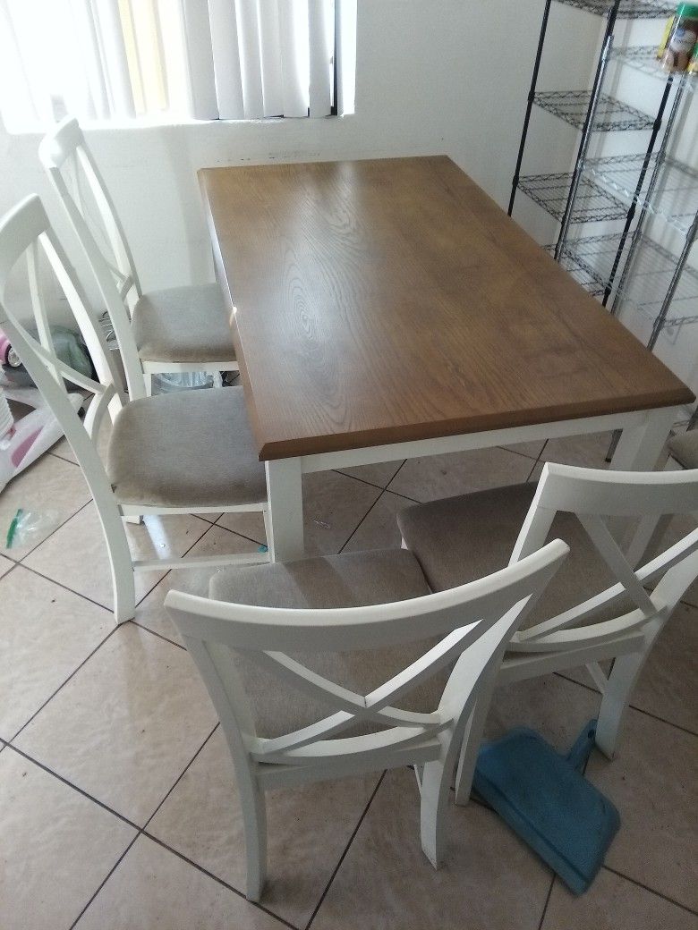 Kitchen Table 6 Seater