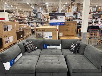 Thomasville Tisdale Modular Fabric Sectional