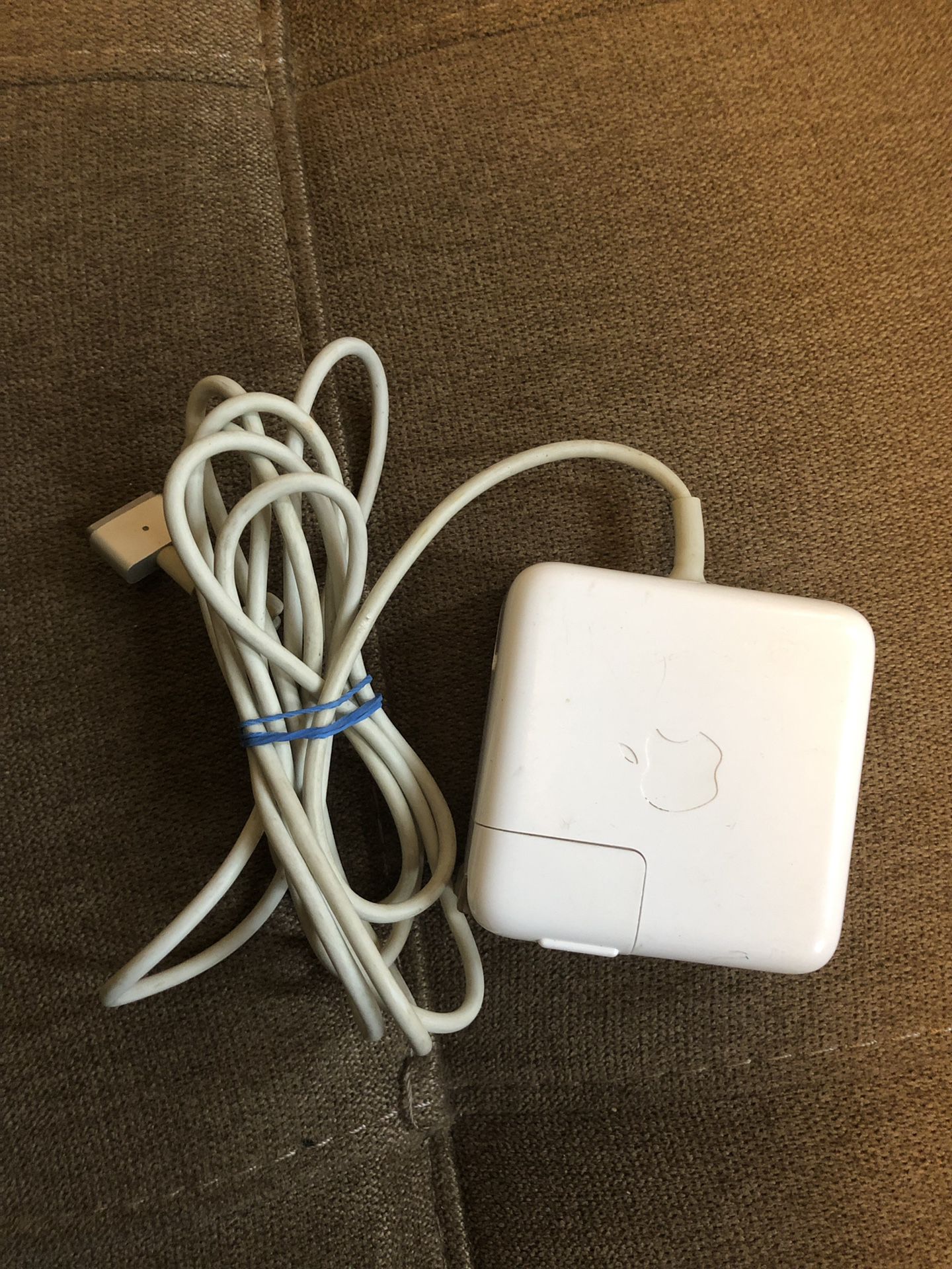 Apple 45w MagSafe 2 Power Adapter