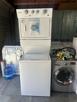 WHIRLPOOL GAS STACKABLE WASHER/DRYER UNIT