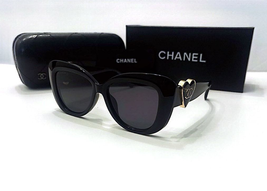 New CHANEL Heart ❤️  Black