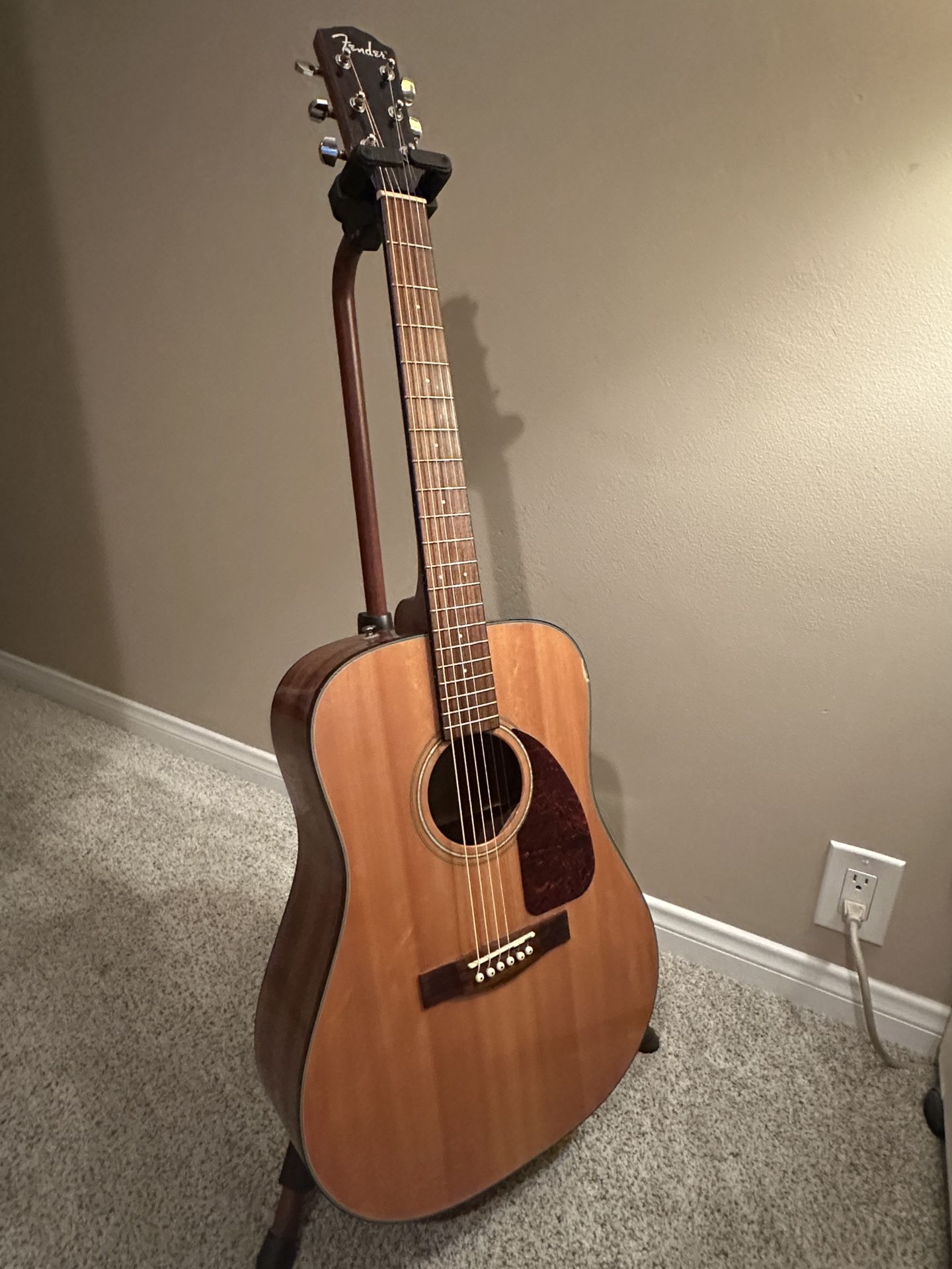 Fender CD140S NAT acoustic guitar