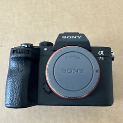 Sony Alpha A7 III (Body)