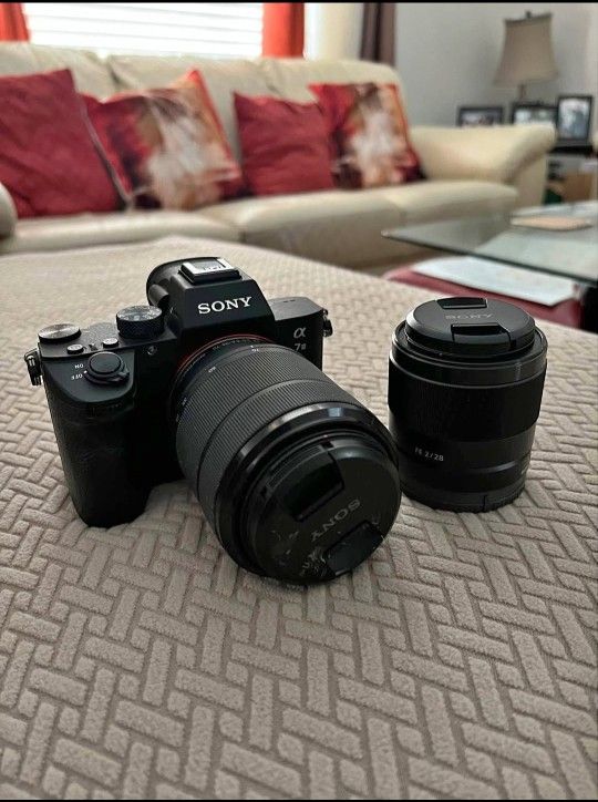 Sony a7iii w/ 28mm Lens USED