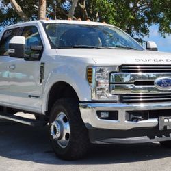 2019 ford F350 LARIAT 6 7L 4wd
